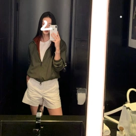 女式T恤;女式针织衫;女式牛仔裤