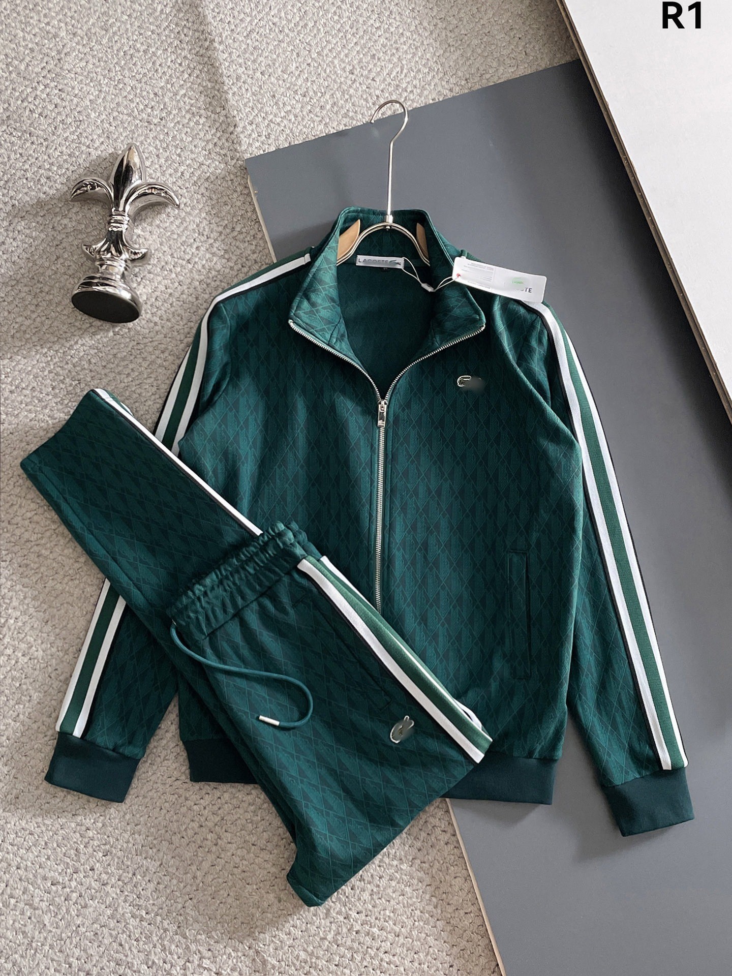 Malachite green / M