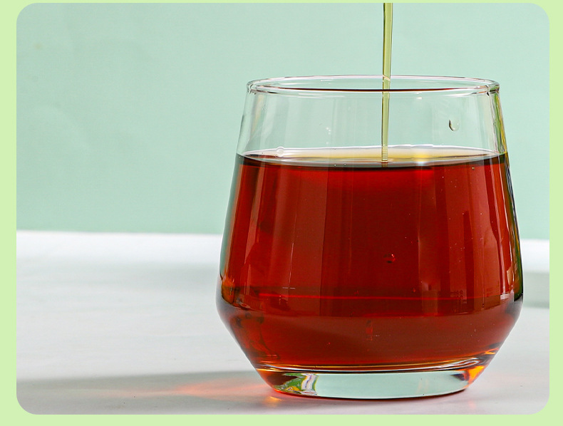 Pure Autumn Pear Paste Qiuli Gao 200g Traditional Herbal Syrup Drink Mix for Tea Shops and Home Use in use