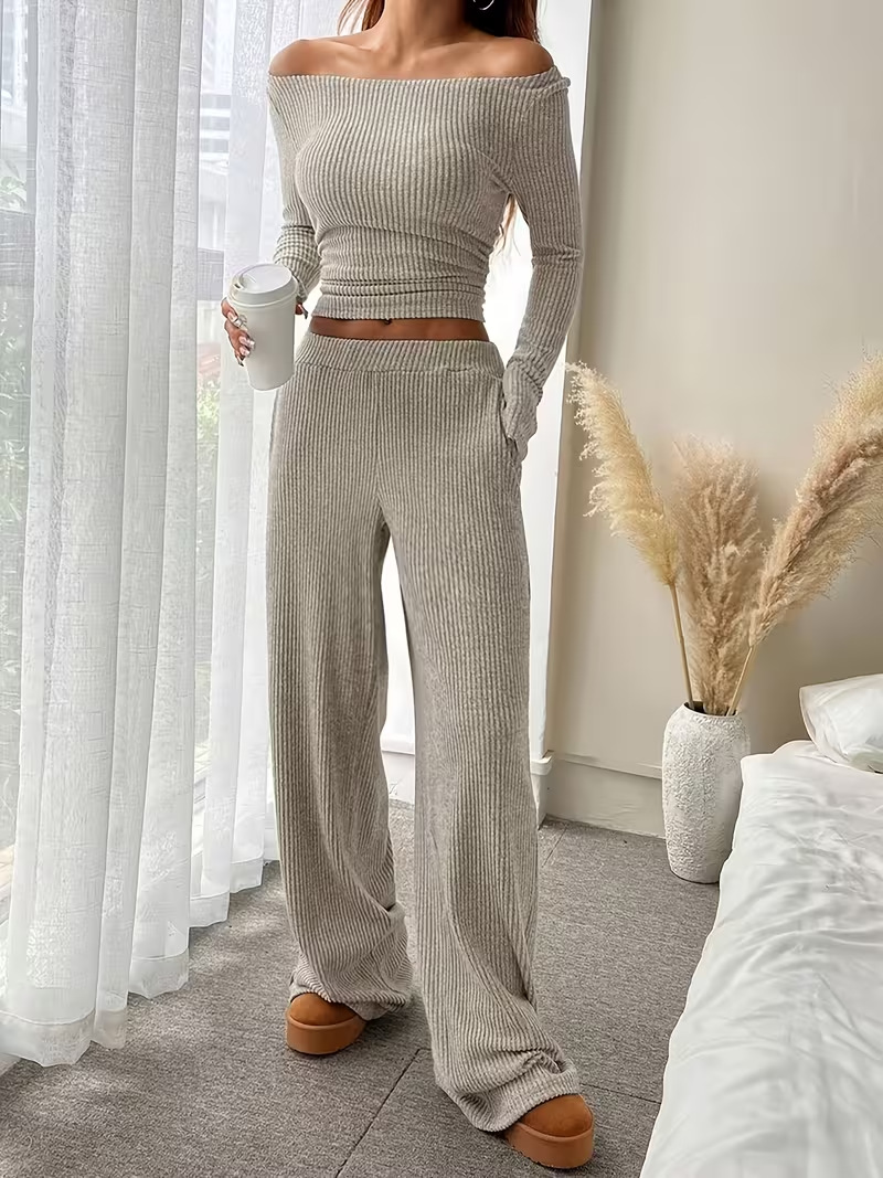 Women's Slim Fit Off Shoulder Top And Trousers Two Piece Set_voghion.com