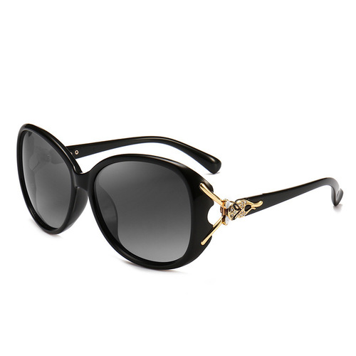 Korean-style fashion polarized sunglasses trendy dark glasses for women with diamond fox ear glasses frame factory wholesale 8842