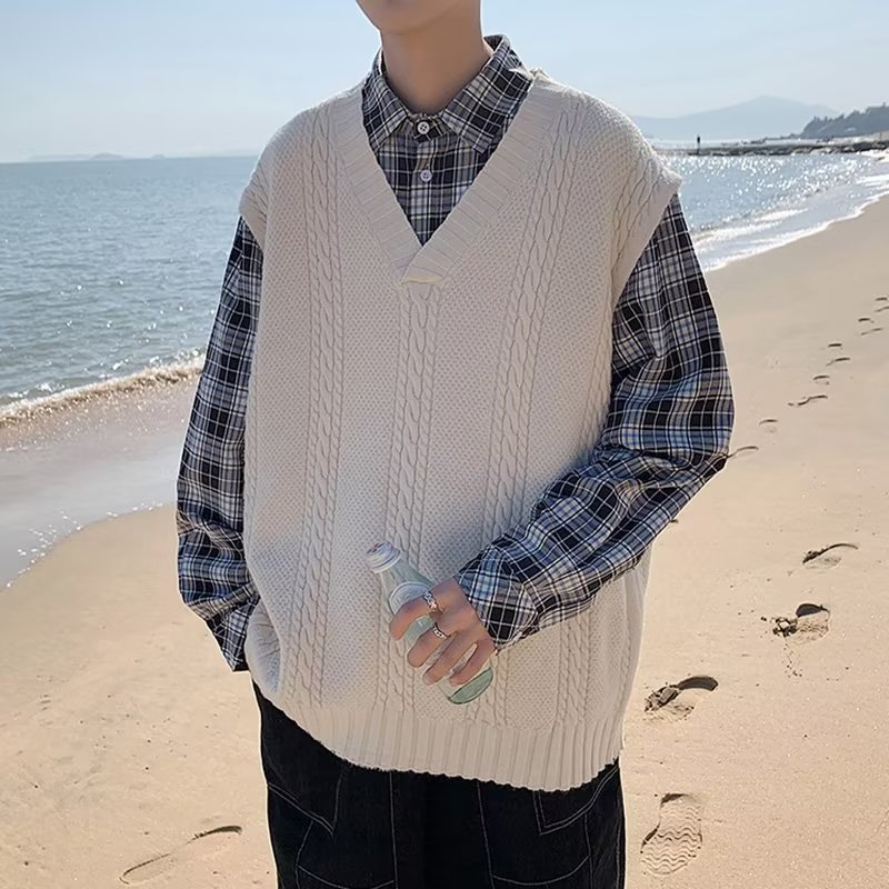 Knitted autumn vest