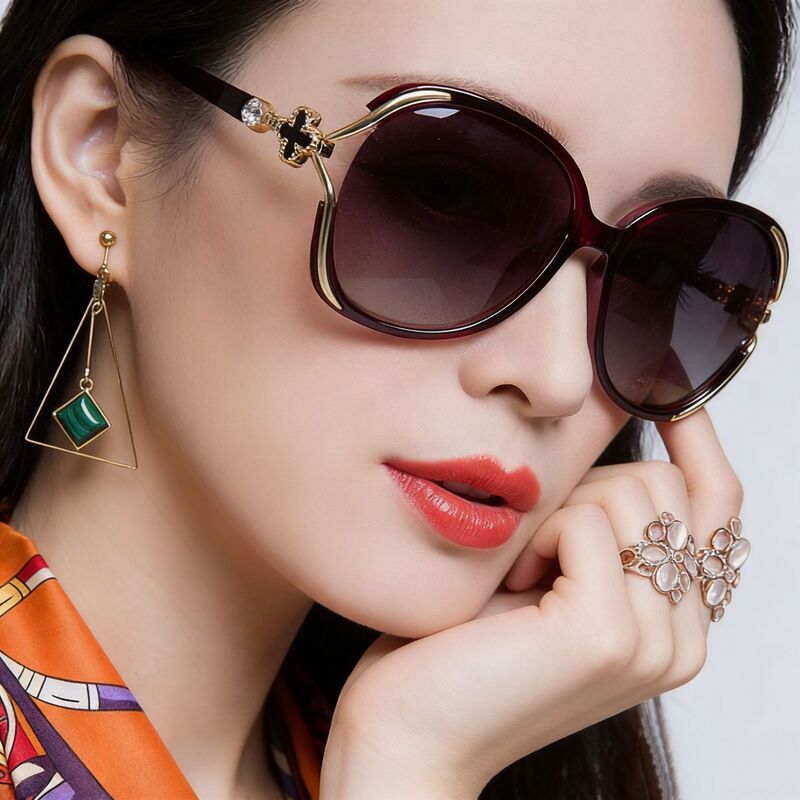 New Style Sunglasses with a Four-Leaf Clover Design, High-End Large Frame, Korean Version, Cross-Border Model, Internet Celebrity Wholesale, Trendy Live Broadcast Sunshade Sunglasses