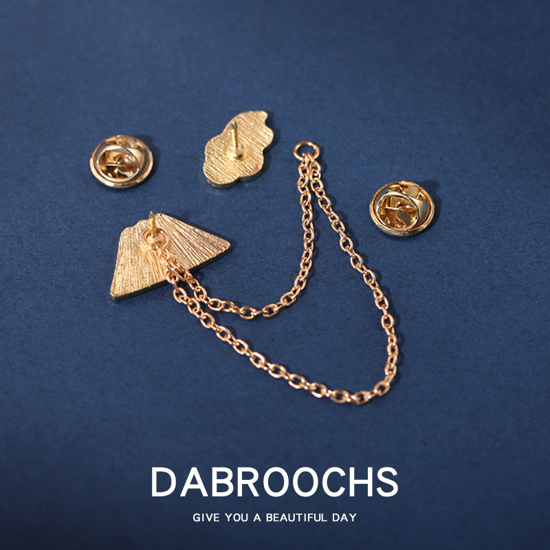 かわいい日系ins潮個性カップルブローチ漫画富士山雲金属バッジ服バッグピン