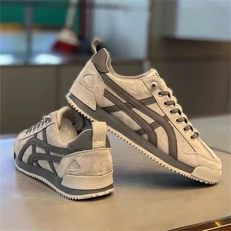 Nuevos zapatos de hombre Agan, verano transpirable con un pie, zapatos deportivos casuales de suela suave, zapatos de plantilla portátiles para hombres