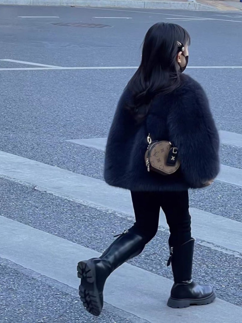 2023 Mädchen-Pelzimitationsmantel, verdickt und warm, Baby-Plüsch-Winterkleid, Eleganz, Mädchen, hochwertig_voghion.com