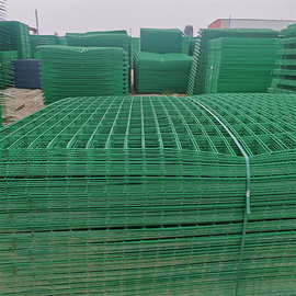 圈地果园隔离防护网铁丝双边丝围栏网双边丝护栏高速公路低碳钢丝