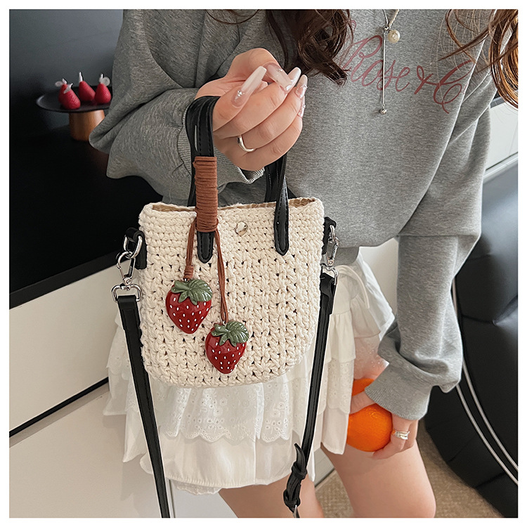 Hand-woven straw bag for women's summer 2025 new style super popular crossbody bag Korean version beach vacation mobile phone bag undefined