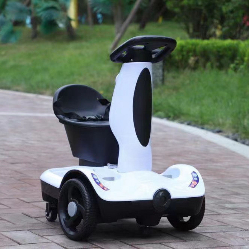 펄화이트 + 대형시트 + 안전벨트 + 블루투스 + USB - 초대형 배터리 + 조기교육 + 듀얼드라이브 + 음악 및 조명