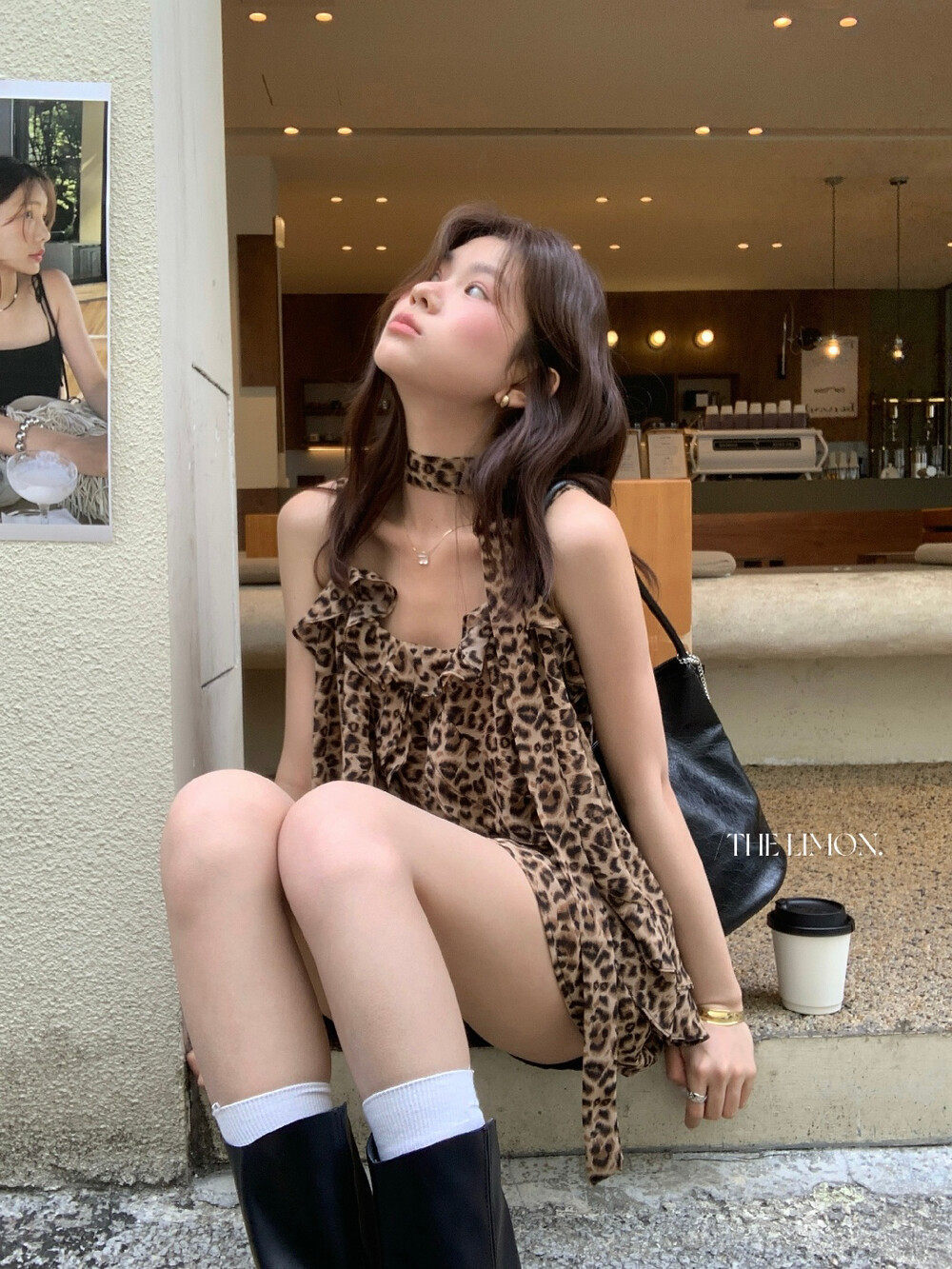 Áo hai dây nữ họa tiết da báo phong cách Pháp, thiết kế cổ yếm dây buộc, phù hợp mùa xuân hè 2026 — Trang chủ chi tiết 15