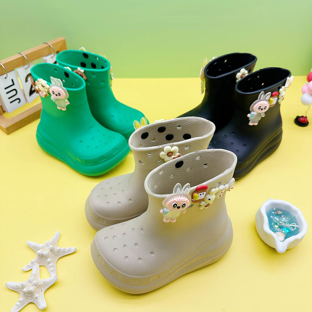 Rain Boots Cartoon Bear Labubu Kidsren's Hole Rain Boots Universal Girls' Water Shoes Mid-Tube Boys' Medium and Large Kidsren's Water Shoes