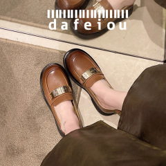 dafeiou英倫風金屬扣樂福鞋女2024春季新款復古久站不累工作鞋