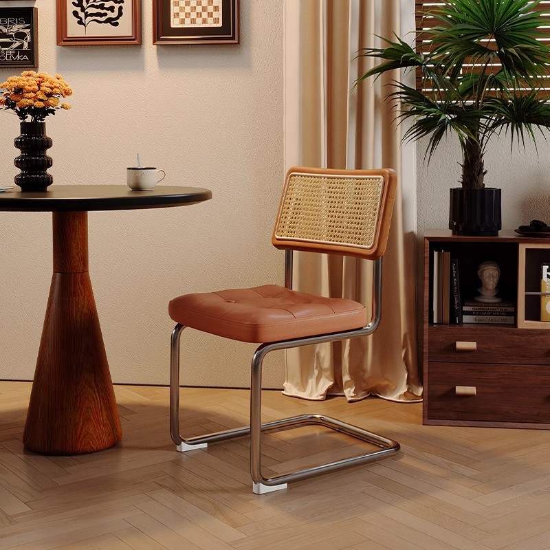 Silla de comedor de madera maciza, silla de mesa de comedor de estilo antiguo, silla de comedor de ratán retro francés, taburete para el hogar, respaldo, silla de diseño