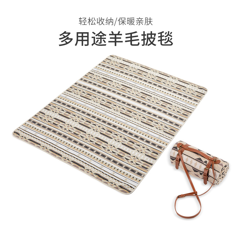 Warm carpet for camping, duvet, boho style