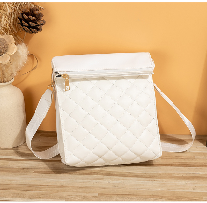 Women's Gender Streetwear Style Square Shape Women's Pu Leather Solid Color Classic Style Streetwear Square Zipper Crossbody Bag