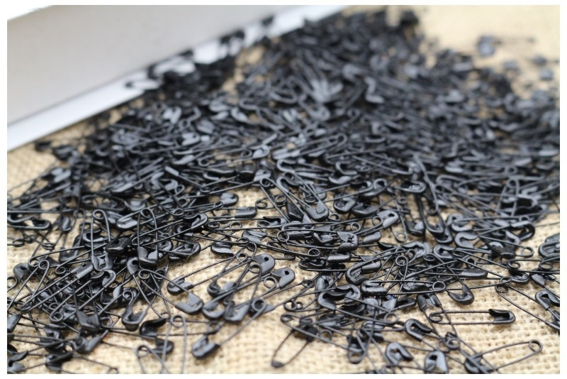 Broche al por mayor de fábrica, hebilla de chal, pin de seguridad de calabaza, hebilla de placa de acero inoxidable de hierro, tamaño completo, punto