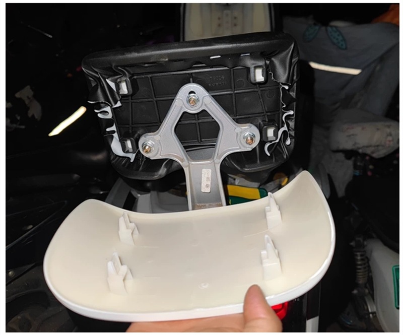 Universal Electric Vehicle Backrest for Dji Yadi Obo F6 Small Knife Gold Arrow Platform Bell Rear Backrest Tail Wing Sponge Cushion