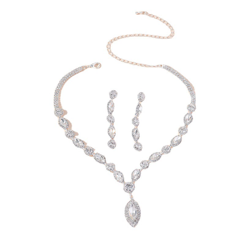 Трансграничный источник Изысканная цепочка когтей Кристалл стразы Серьги Ожерелье Набор Легкий роскошный ретро элегантный темперамент цепочка ключицы женщина