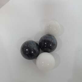 黑石球 白石球 两元店货源