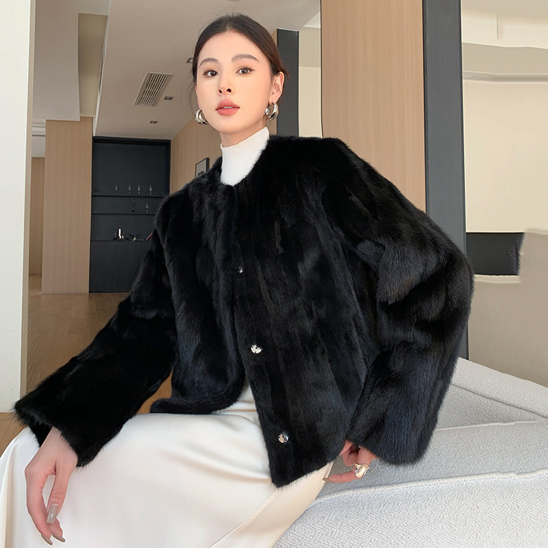Mink Fur Coat for Women 2026 New Winter Style Mink Fur Genuine Leather Coat Chanel Style Elegant Young Lady Style