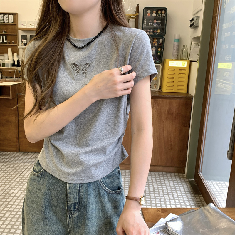 2025年夏 美しい中空蝶右肩バージョン 小柄な女性向け スリムで多用途なユニークでシックなプリーツトップス|undefined