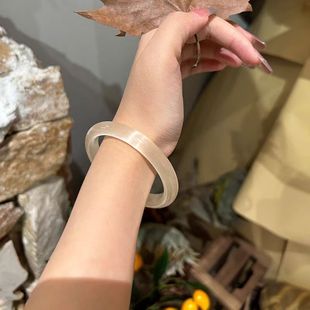 ������C��Ȼ�߱�؈�۱��N����߼��б�͸���C���C�OӋ���㙉ɫ