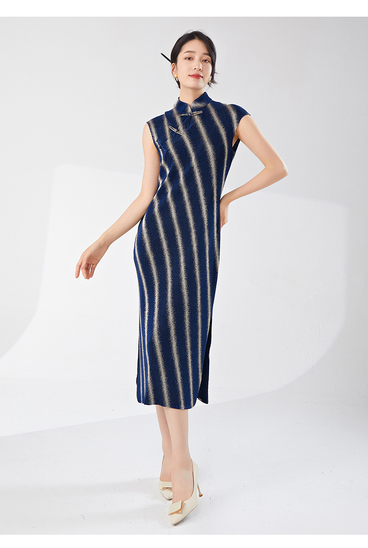 New Chinese-style Improved Version Of Women's Cheongsam Dress, New High-end Striped Elegant Split Dress By Issey Miyake_ecoleips.com