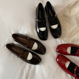 На месте!Su Yinyin's The Agy Shoes Corean Nishe French Patent Leather Bugle с толстыми и женскими туфлями Maryzhen