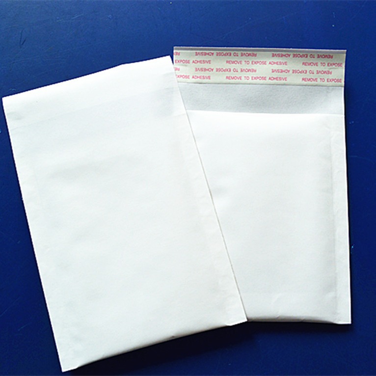 白色牛皮纸气泡信封袋 快递小包自封袋 180*235+40mm  400个/箱