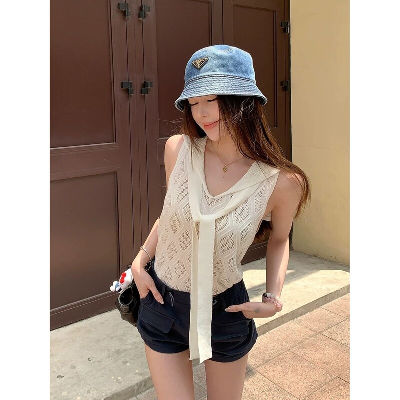 Designed V Neck Strappy Knitwear for Women 2025 Summer Style Navy Collar Cut Out Pure Color Vest Sleeveless Top Trendy