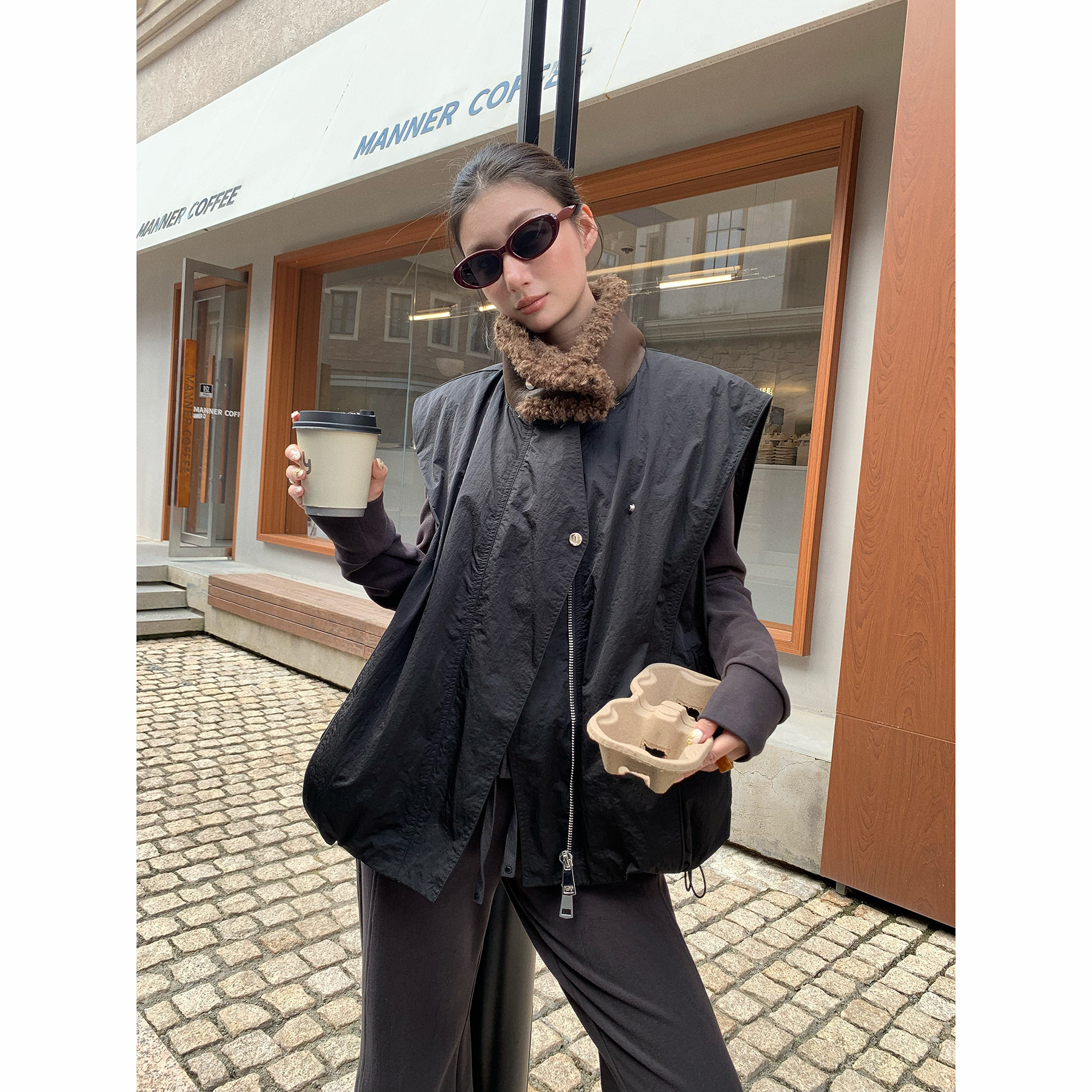 NEIHE内赫新国标90白鸭绒复古毛领撞色拼接羽绒马甲女冬季257203