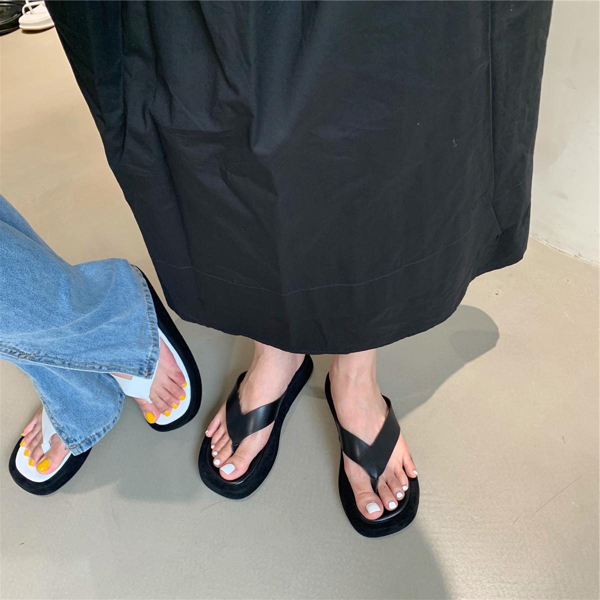 2023 spring new women platform slippers...