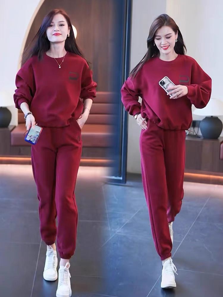 "Conjunto deportivo informal para mujer: sudadera con capucha y pantalones deportivos de estilo coreano (caqui/burdeos/negro)"_voghion.com