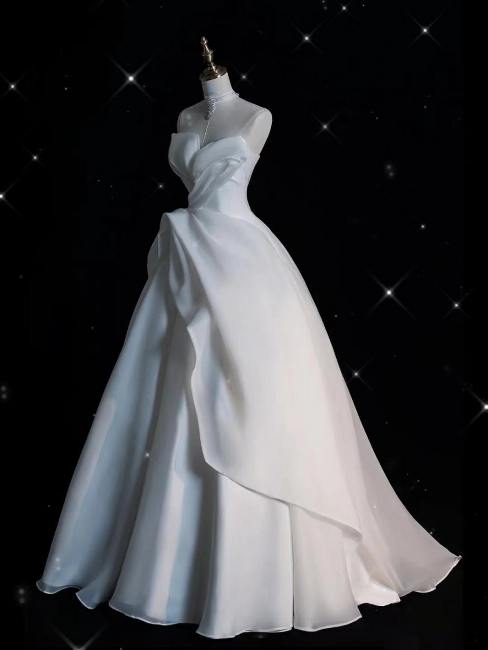 2025 New Style Elegant Bride Petite French Light Luxury High-end Wedding Dress Strapless Travel Shoot Outdoor Gown_ecoleips.com