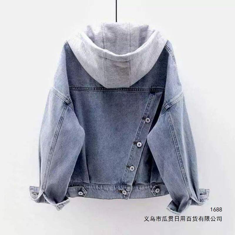 Women's loose-fit denim jacket, Korean style, short length, 2026 spring/autumn collection, boyfriend-style long-sleeved hooded jacket with multiple pockets, versatile top Women's loose-fit denim jacket, Korean style, short length, 2026 spring/autumn collection, boyfriend-style long-sleeved hooded jacket with multiple pockets, versatile top