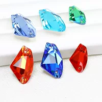 Dongzhou Crystal Cканавка с плоскими бриллиантами аксессуары для одежды цветной топор с двумя отверстиями