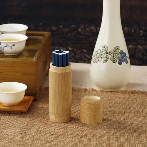 Bamboo sealed cigarette storage box for outdoor travel, portable cigarette storage box, car cigarette box, creative anti-pressure cigarette storage box