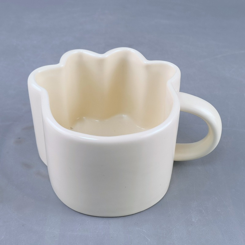 Taza de garra de gato de conejo de dibujos animados simple creativo, taza de café femenino de oficina para el hogar, taza linda de cerámica de agua potable