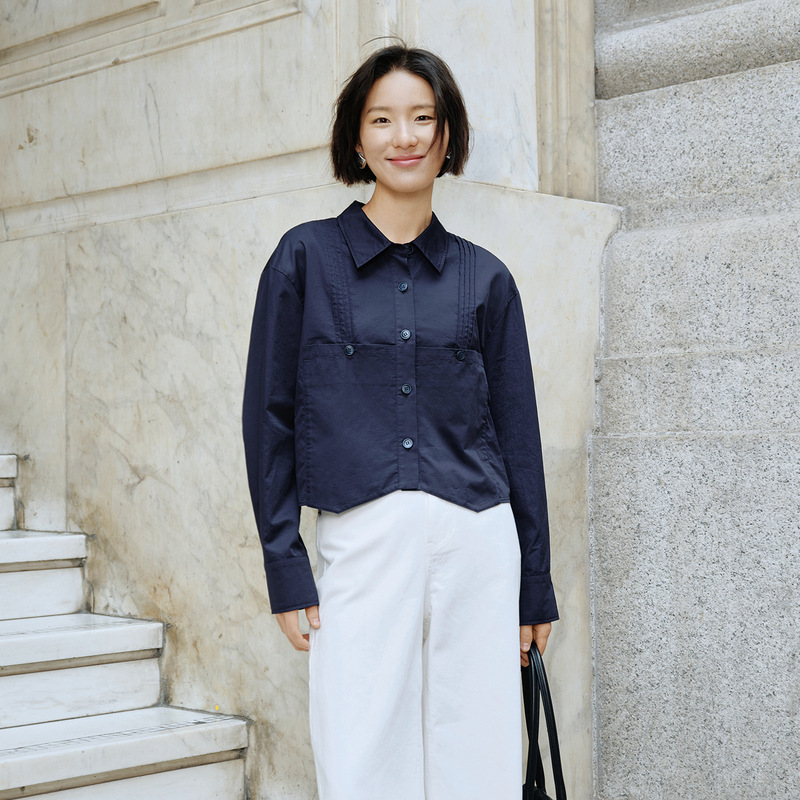 Deconstructed Design Combed Cotton Shirt for Women, Autumn 26, Simple Versatile Irregular Hem Square Collar Long-Sleeve Short Top