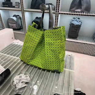 ������ͨ����X�����д���������z����tote����μ���Ů��ُ���
