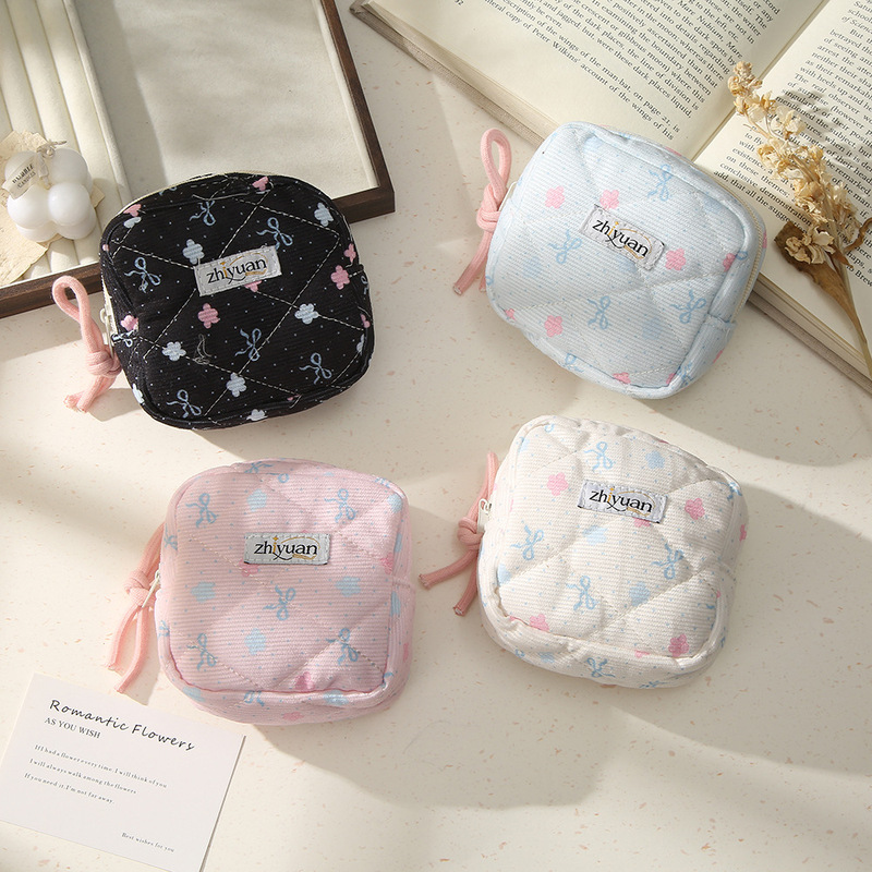 Simple square makeup bag, student earphone data cable portable storage bag, cute bow lipstick coin purse Simple square makeup bag, student earphone data cable portable storage bag, cute bow lipstick coin purse