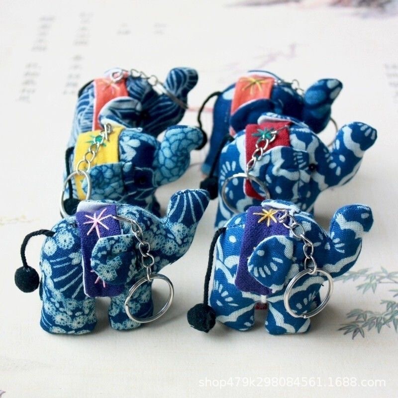 Tie-Dyed Fabric Elephant Keychain, Dali Ethnic Style Blue-Dyed Fabric Handmade Bag Pendant, Yunnan Creative Small Gift