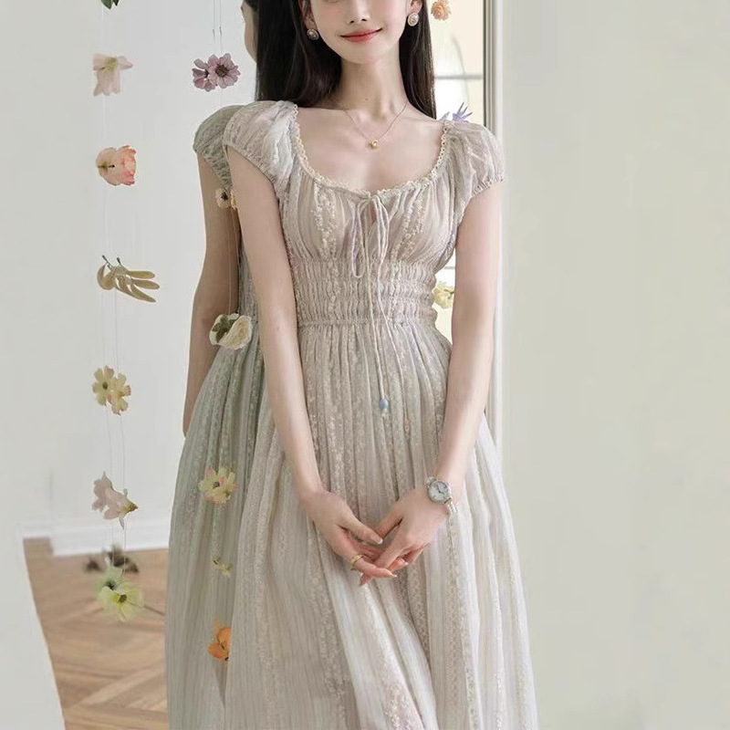And can be ChillCo in Xingchun Jihai Island holiday three-dimensional flower embroidery long skirt French floral dress