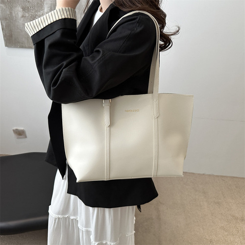 Retro Minimalist Elegant Commute Casual 2024 Winter New Stylish Color-blocked Large Capacity Shoulder Hand-held Tote Bag