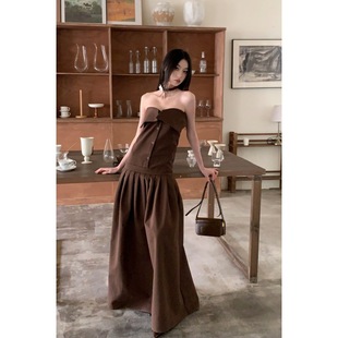 ���ĬF؛���b���IĨ�ص����L���ϵ���������B��ȹ