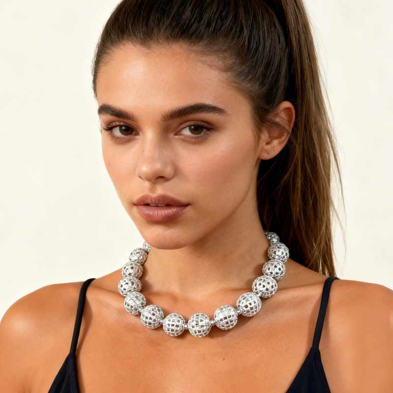 Cross-Border Simple Fashion Personality Trendy Light Luxury Niche Disco Ball Beaded Necklace Versatile Casual Super Shiny Necklace Cross-Border Simple Fashion Personality Trendy Light Luxury Niche Disco Ball Beaded Necklace Versatile Casual Super Shiny Necklace
