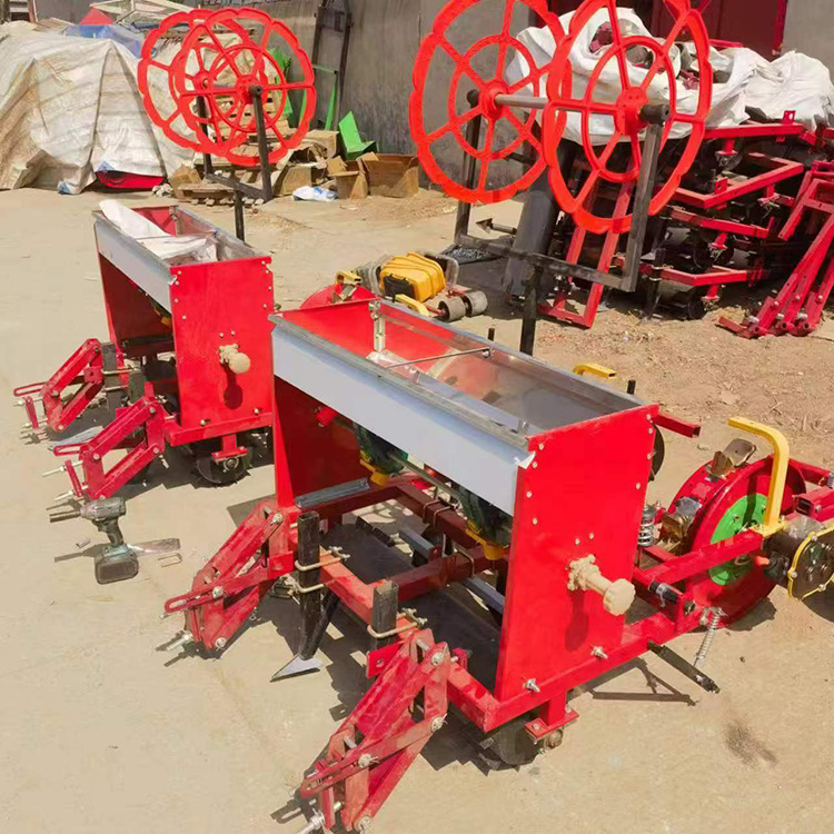 春花生播种机膜上花生点播机四轮车带2行4行花生种植机棉花点播机