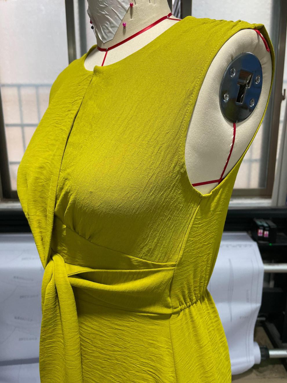 327g Weight Midi Dress Dress Length Type Sleeveless Sleeve Length Sheath Dress Dresses Type Sleeveless Sleeve Type Polyester Fabric Type Elastic Waist Waist Line Holiday Occasion Round Neck Neckline Regular Fit Fit Type Solid Color Pattern Summer Season Women's Gender Streetwear Style Wholesale Women's Streetwear Solid Color Holiday Round Neck Sleeveless Sheath Dress 1