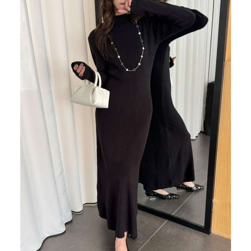 Korean High-Neck Pullover Sweater Dress for Tall Women, Elegant and Slim-Fitting, Extended Length, Suitable as a Base Layer under a Coat, Knitted Dress Korean High-Neck Pullover Sweater Dress for Tall Women, Elegant and Slim-Fitting, Extended Length, Suitable as a Base Layer under a Coat, Knitted Dress