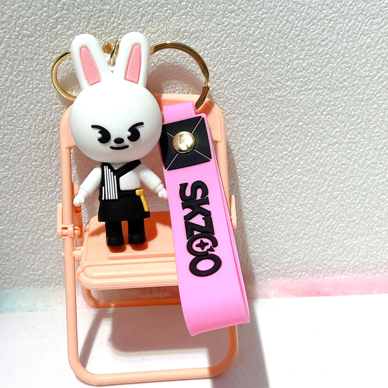 Cross-border explosions small animal stray key chain children's pendant school bag car key chain pendant small gift wholesale